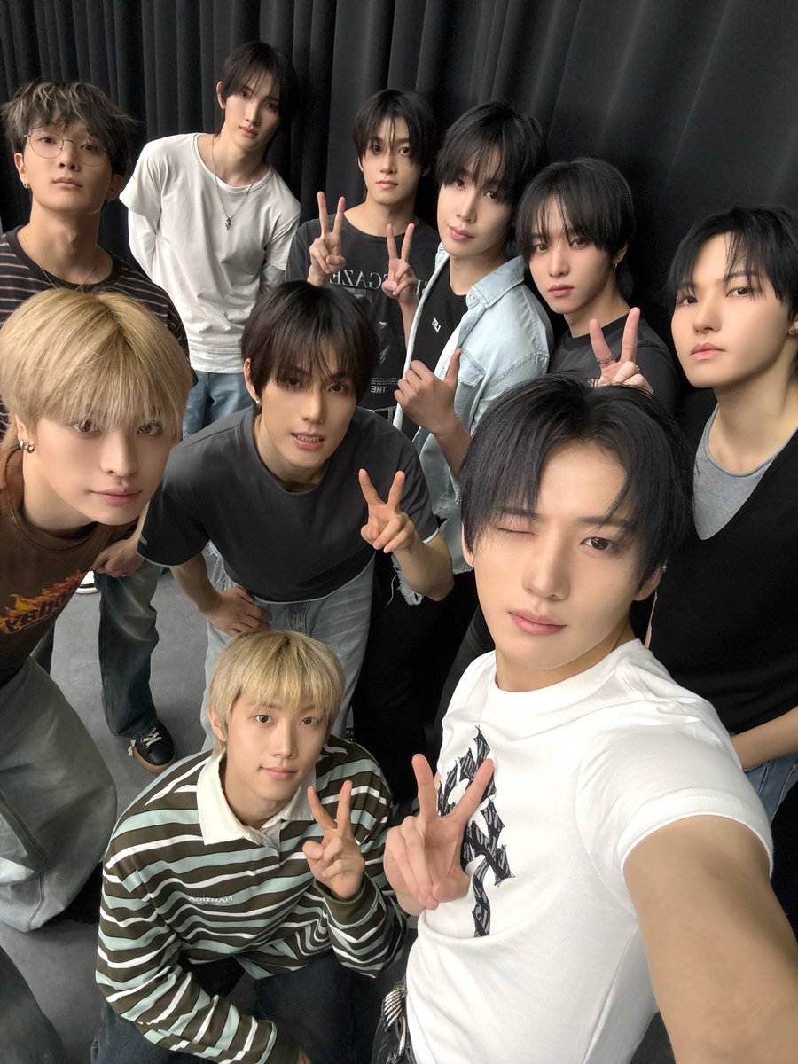 xikers_official's tweet photo. [👀] 260807

#Hi_kers👋 #xikers #싸이커스 https://t.co/81L2hkhv5q