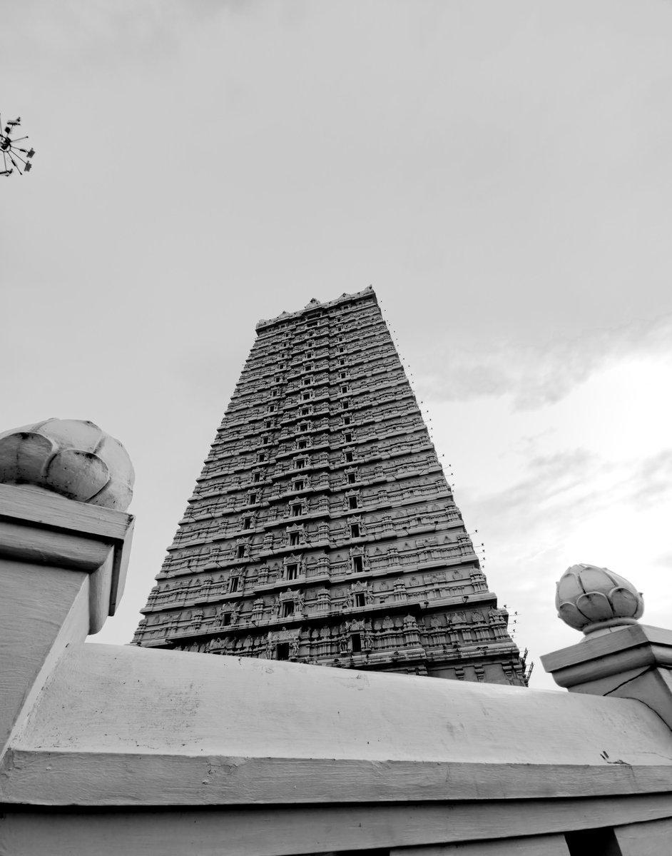 VeeruUday's tweet photo. Murudeshwar.(shot on mobile) https://t.co/BuLz8NBtIx
