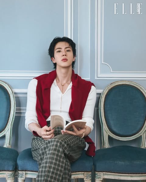 DANIELKATM's tweet photo. #JinxFREDJewerly #JinxELLEKorea 
@ELLE_KOREA 
Jin pojawia się na okładce wydania „D Edition” magazynu ELLE KOREA we współpracy z marką FRED. https://t.co/2FtVS0gnou