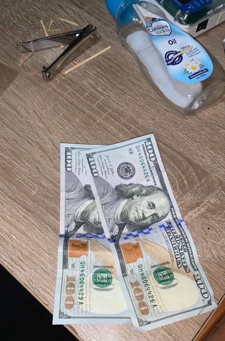 Voidwalker80's tweet photo. E no easy for Emeka but Emeka must to make am and musky must pay me dollar 💵 🙏🙏🙏🙏🙏 https://t.co/pKP9ghr1Hu