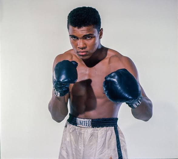 blissfoo's tweet photo. Rogan talking about Ali’s Vietnam years:

“We never got to see him fight from ’67 to ’71. Those three years cemented his legacy more than anything. He just said fuck it, I’m not going.”

Still one of the biggest stands any athlete has ever taken.

#boxing https://t.co/YyVnpO86mi