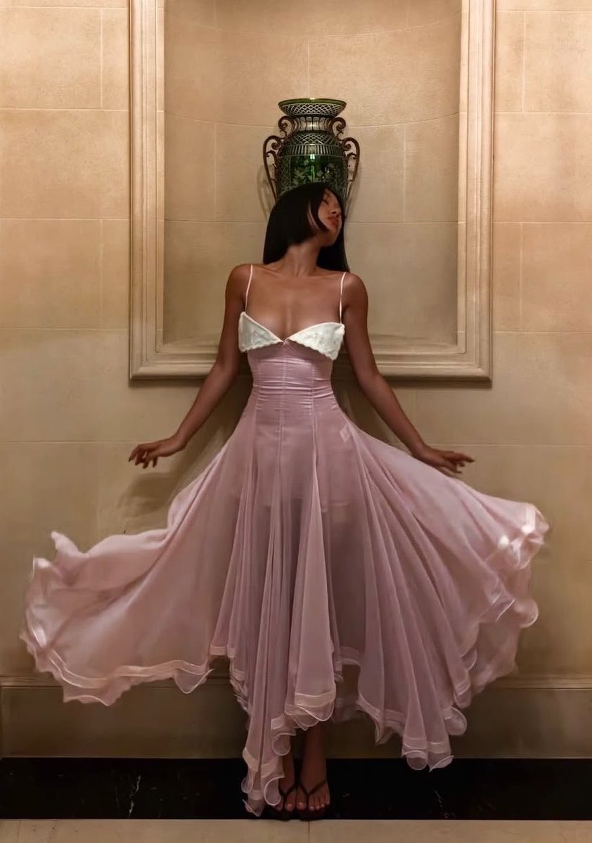 modelsdiaryy's tweet photo. ‘liane’ dress from huelley rose https://t.co/MjqS1WnDxp