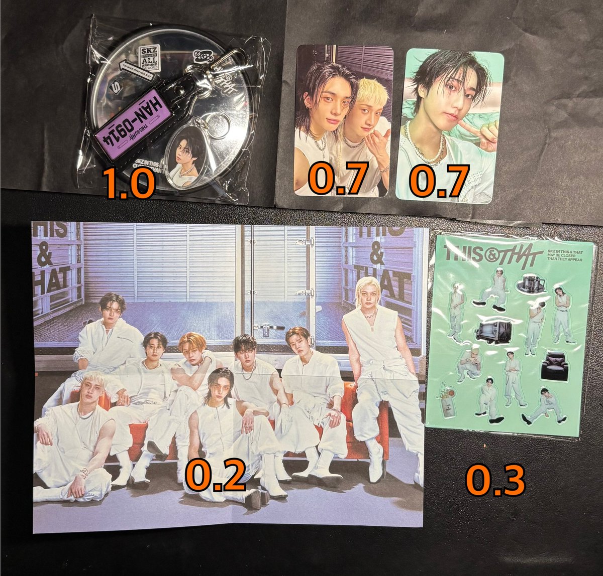 Pokaskz's tweet photo. 스키즈 포카 가챠 양도 

사진 인증 가능 ✅
준등기 0.18 

ENG ✅ (kor bank acc only)

스트레이키즈 stray kids skz 방찬 리노 현진 한 필릭스 승민 아이엔 bangchan leeknow changbin hyunjin han felix seungmin in 팝업 럭드 hop 합 시그 가챠 gacha 카르마 karma do it https://t.co/ZERTVXRFDw