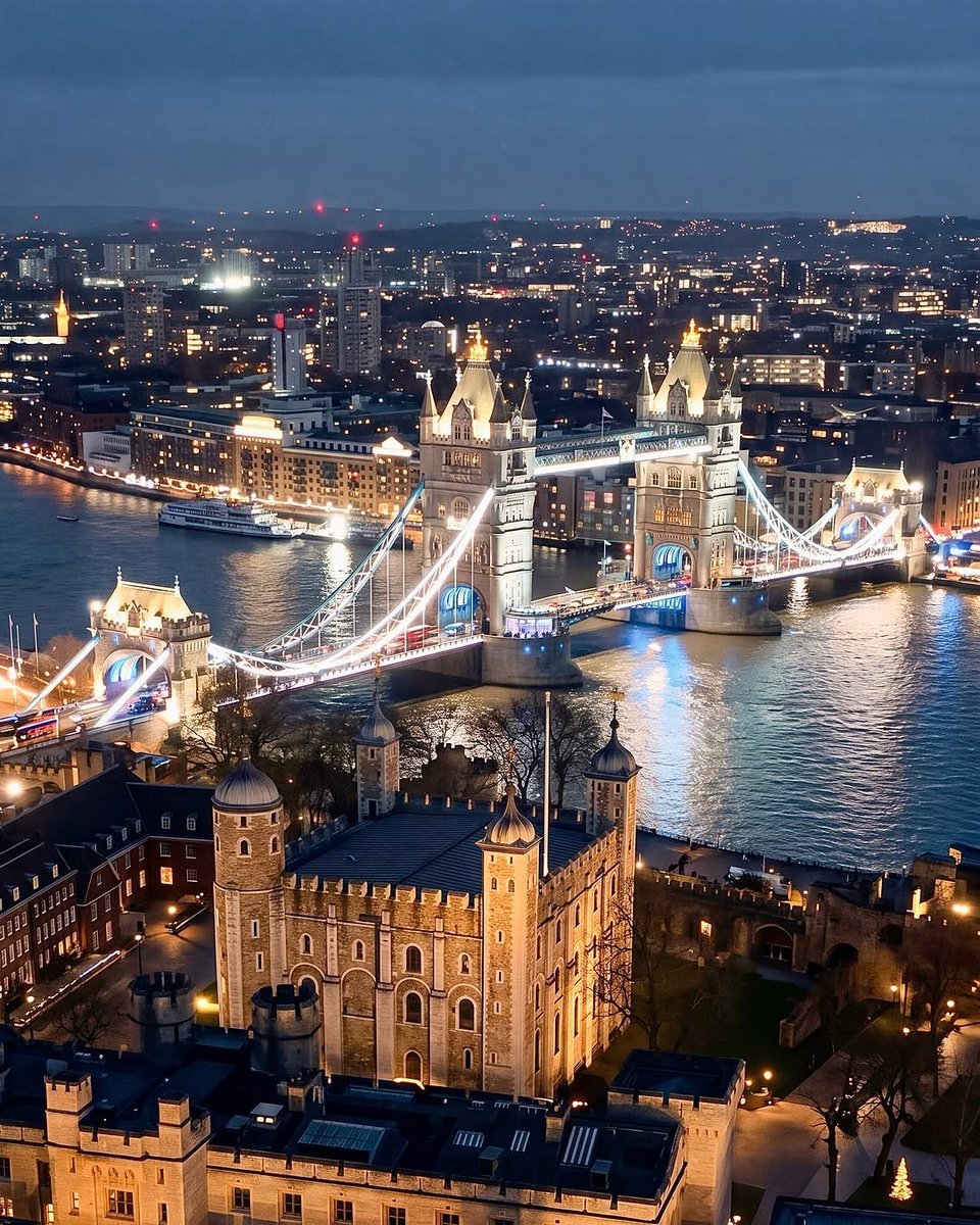 CitySnap55's tweet photo. Tower Bridge, London 🇬🇧 https://t.co/yWvLPdjdGR
