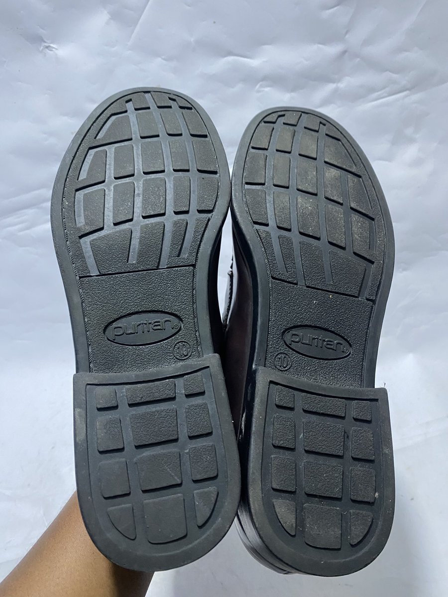 Shoedaddyng's tweet photo. Some of una no even get one single real leather. Tueh!
Size 43 https://t.co/7yhmQqBGVg