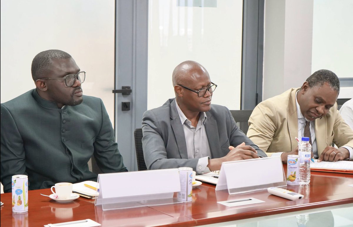 MinCult_Tourism's tweet photo. 1/4 Le Ministre @Thiamalpha3 a reçu la délégation de la #FOPITS (Fédération des Organisations patronales de l’industrie touristique du Sénégal), conduite par leur président, M. #Racine_SY.
@ATouristique @s_sapco #DRT #DPT #DIAT #tourisme @TourismeSenegal #promotion #competitivité https://t.co/MIQrfclxd1