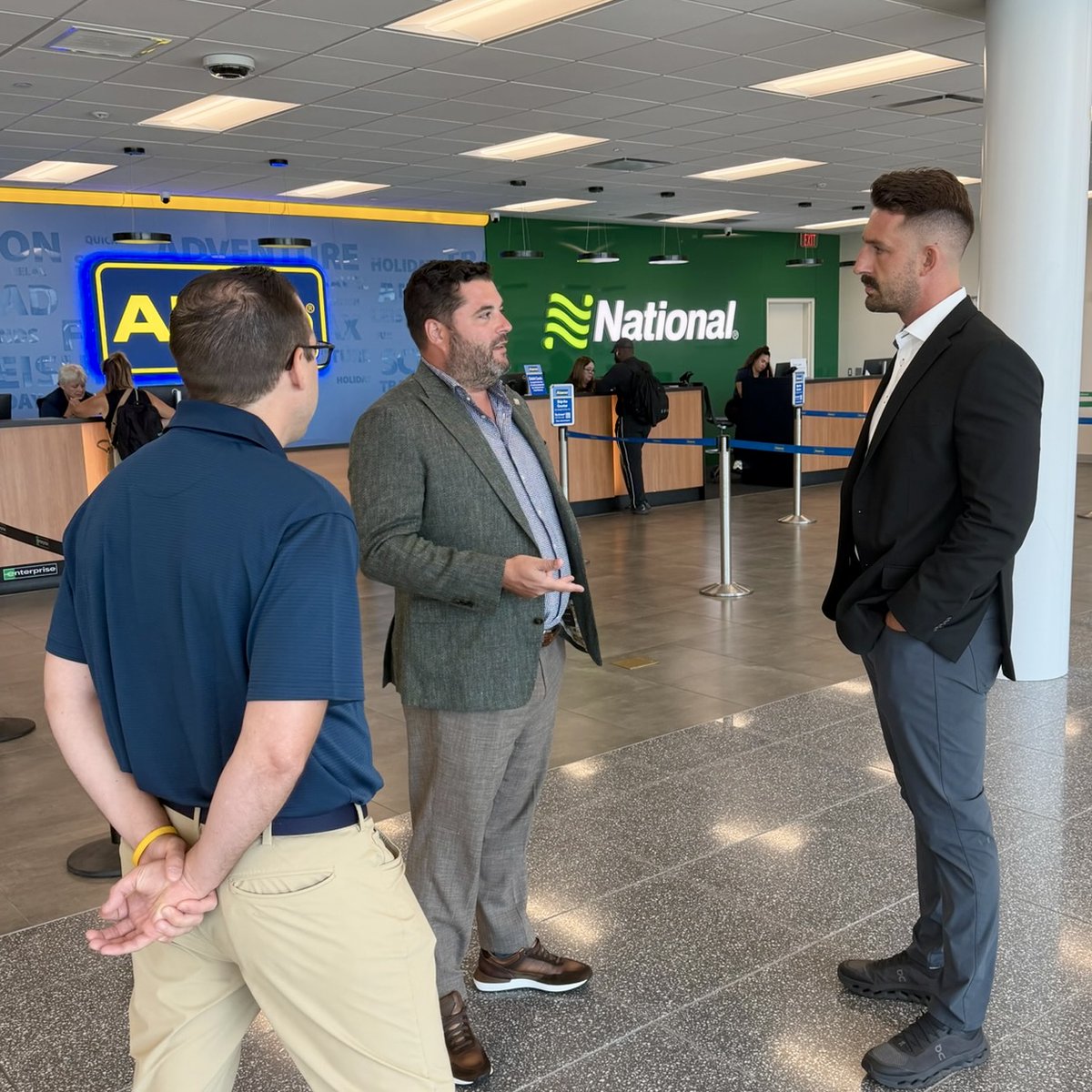 SenRobinsonPA's tweet photo. I had the pleasure of touring the state-of-the-art Enterprise Mobilitiy’s facility at the @PITairport to learn about Enterprise Mobility’s impact on Southwest PA. https://t.co/S2ty3YZ5Vr