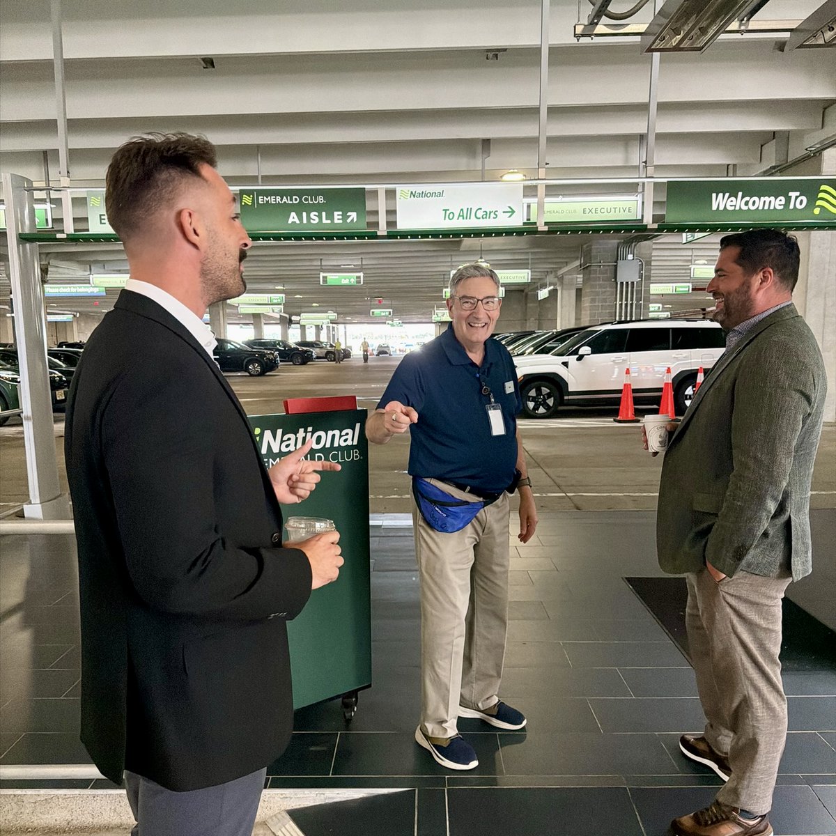 SenRobinsonPA's tweet photo. I had the pleasure of touring the state-of-the-art Enterprise Mobilitiy’s facility at the @PITairport to learn about Enterprise Mobility’s impact on Southwest PA. https://t.co/S2ty3YZ5Vr