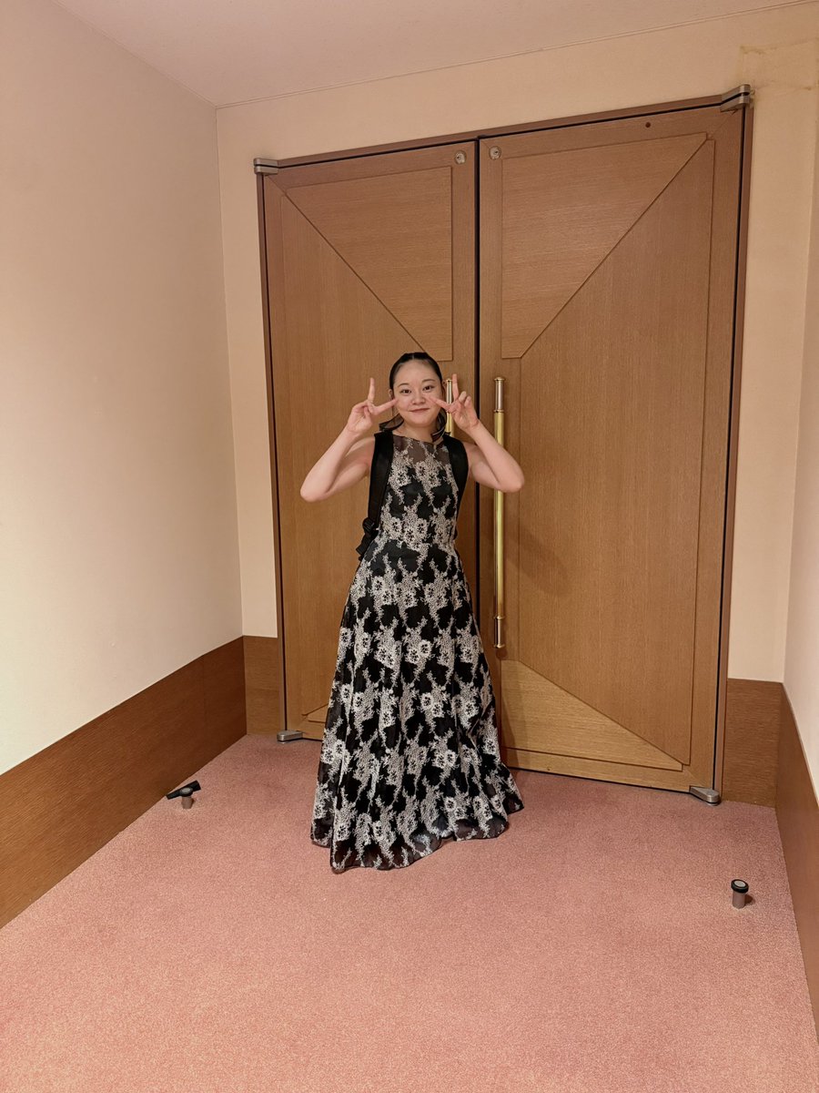 honokasugitani's tweet photo. 2026年8月7日(金)は毎年恒例！！秋篠音楽堂で演奏させていただきました！！
⁡
伴奏はいつも支えて下さる硲先生、恩師の悠子先生にも来ていただけて幸せ😻💞
何年経ってもこうして地元に帰ってくると演奏の機会をいただけることに感謝して、これからも音楽を大切に頑張ります❤️‍🔥 https://t.co/oZ8gVe8YGx