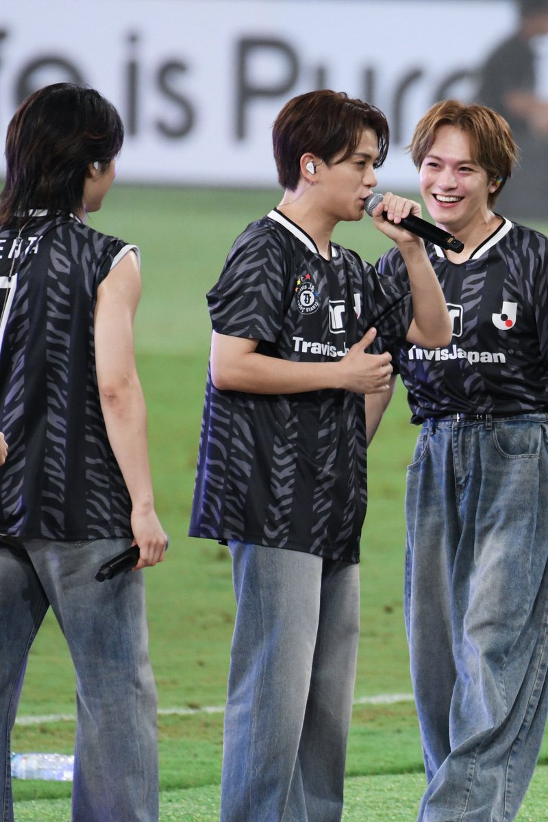 ery_nana's tweet photo. トラジャの方のこと個人で把握してないのだけど、にこにこしあっててなんだかとても良かった🥹
#TravisJapan https://t.co/6uGLtqJiSE