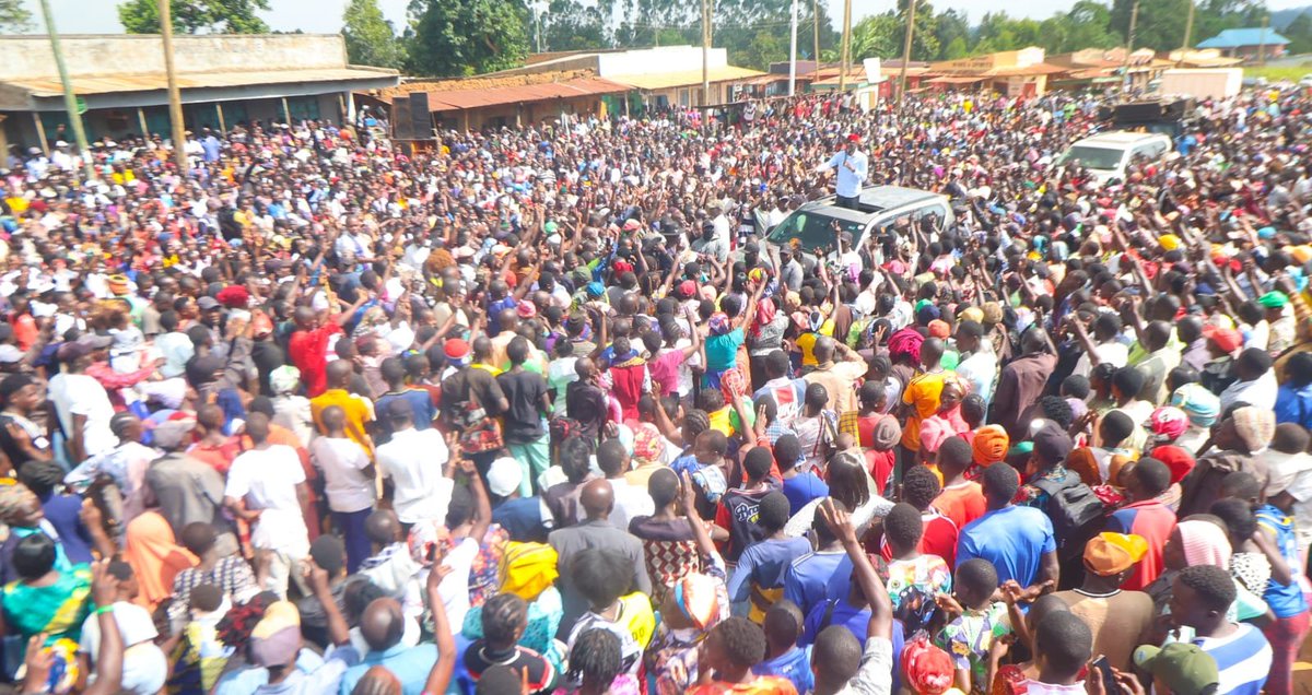 Venonogechi2's tweet photo. Makunga Market, Tongaren Constituency, stood firm behind the One Man Army, Didmus Barasa . The energy, determination, and unity of the people reflected a movement focused on the future.
#RuthlessFocus
#OneManArmy
#DidmusBarasa
#Tongaren https://t.co/DWxrggfXEG