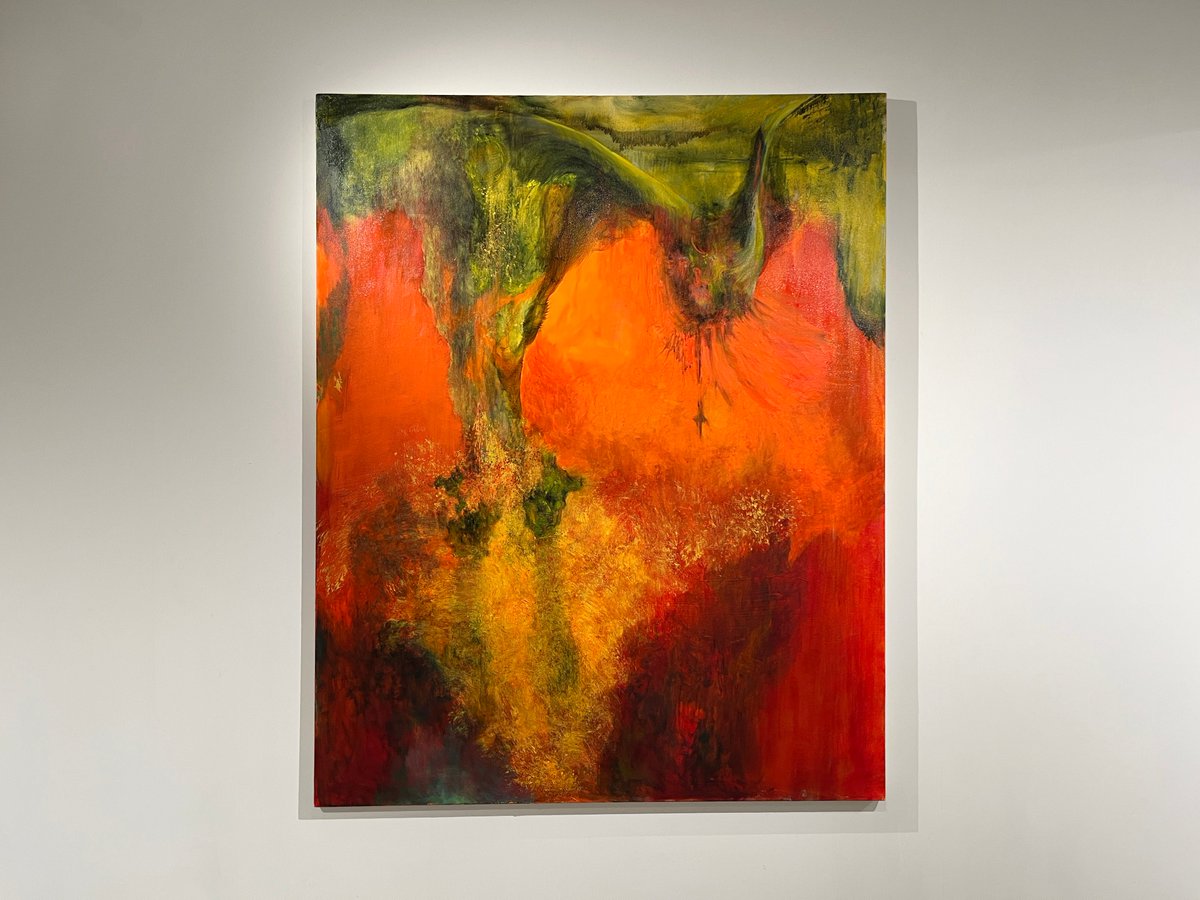 hamuzou's tweet photo. 石山未来個展「I Guess Everything Reminds You of Something」を板橋のCOPYCENTER GALLERYで見た。信仰や儀式、人間の根源的な感情をテーマとした、エネルギッシュな絵画作品群。東京藝術大学大学院油画第六研究室出身の新進気鋭の作家。シェル美術賞2019角奈緒子審査員賞受賞者。8/8まで。 https://t.co/8rwIEJrzvl