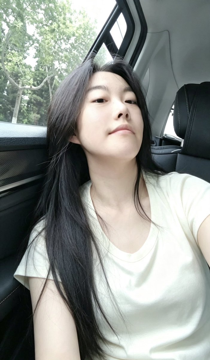 18cicoct's tweet photo. 准备随地喷尿的骚逼亲妈李凌薇～ https://t.co/tL9LpFlf9m