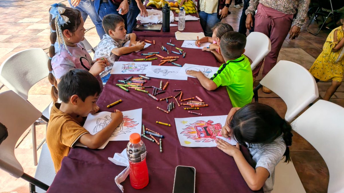 ritaburgos10's tweet photo. #JornadaSonoraAtiende realizada en Aconchi, el Centro Estatal de Prevención de la SSPC Sonora acercó a la ciudadanía información de 9-1-1 y de denuncia anónima 089

También convivimos con niñas y niños fortaleciendo la cultura de la prevención.  #PrevenciónEsSeguridad 
⁦ https://t.co/O6WKwBEVbO