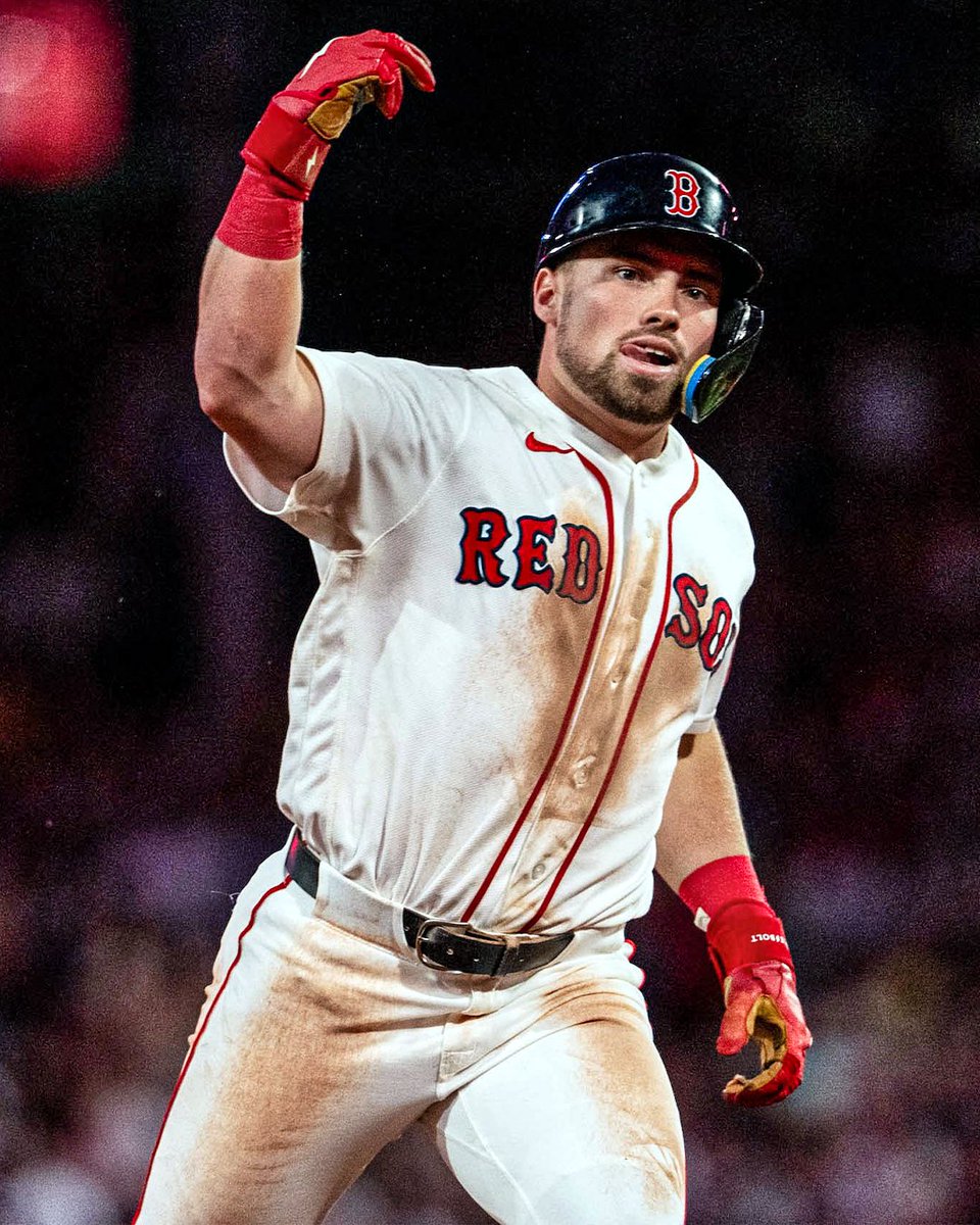 DKNetwork's tweet photo. Caleb Durbin on May 27:  
🥶 1 HR | .163 AVG | .479 OPS

Red Sox on May 27: 
🥶 22-31 W-L

Caleb Durbin since May 27: 
🔥 10 HR | .313 AVG | .903 OPS

Red Sox since May 27: 
🔥 41-20 W-L (Best in MLB)

A turnaround for the ages 📈 https://t.co/nfQ0nwWdeZ