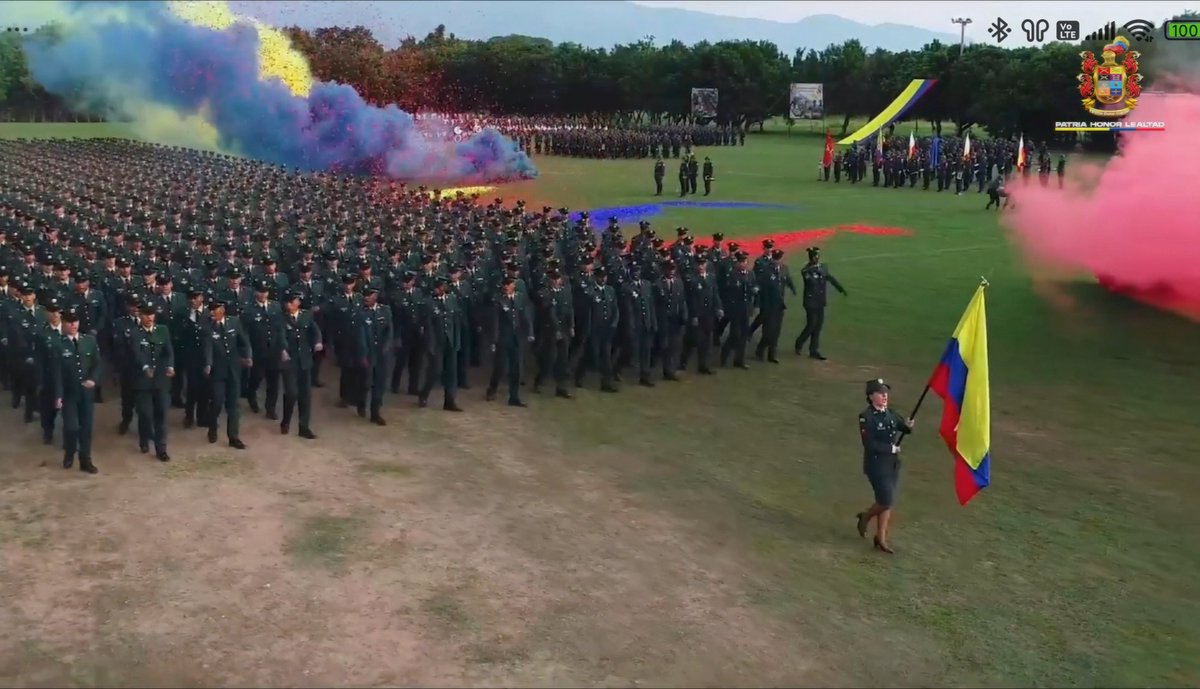 MARIAENINO's tweet photo. Nuestra #libertad tiene rostro, #felicitaciones y #gracias @COL_EJERCITO

#HéroesPorSiempre
#DíaDelEjército
#BatallaDeBoyacá ❤️🇨🇴 https://t.co/JDyzmOIYJ7