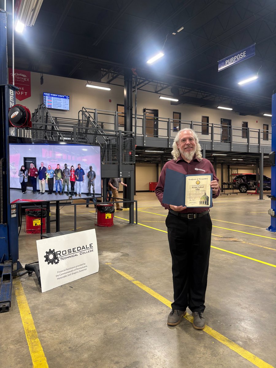 SenRobinsonPA's tweet photo. Congratulations Rosedale Technical College on the completion of a yearlong renovation of the #1 Cochran TechEx Center. This exciting transformation will allow the school to educate more students for high-demand technical careers in automotive and collision repair. https://t.co/vrOQ2IC787