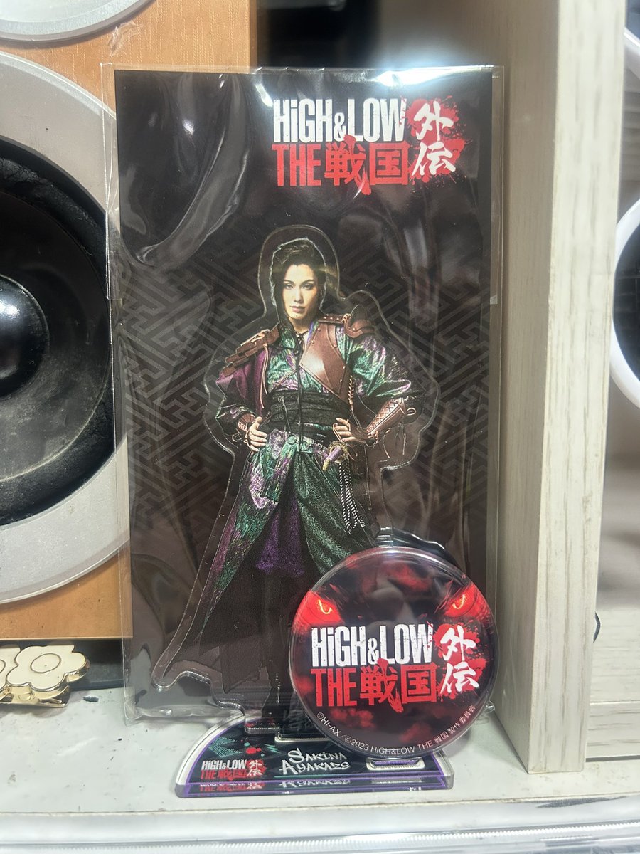 aya12_73's tweet photo. #ザ戦外伝 
HiGH&amp;LOW THE 戦国 外伝 観に行ってきたのですが、実は私ドルオタ兼ヅカオタでして、彩風咲奈さんかっこいい女性の役でメロつきまくった幸
グッズも少しだけ購入。幸。 https://t.co/fZLopQHuoS