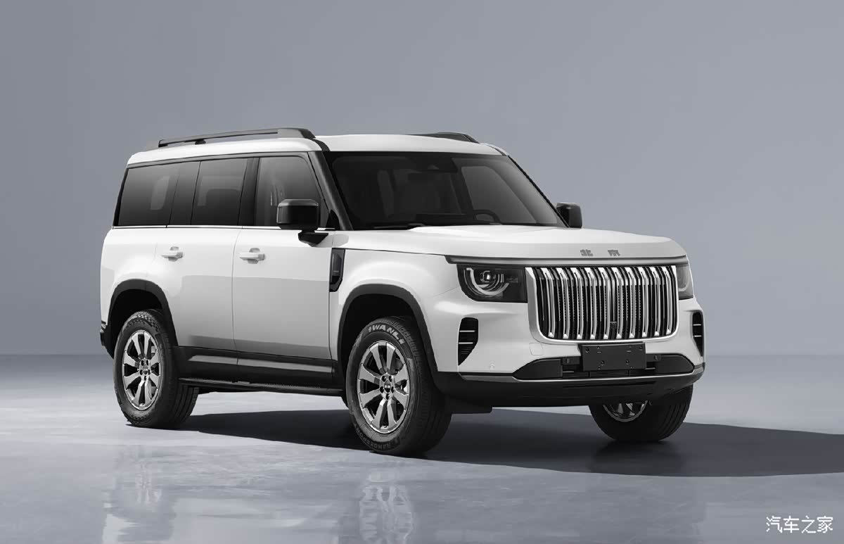 NEWCARinjapan's tweet photo. 北京 越野星鉭5Xがリーク

BEV/PHEV/ガソリン
4865-5005×2000×1910mm
横開きテールゲート
ルーフレール
BEV:
・出力309ps
・LFPバッテリー
PHEV:
・1.5Lターボ+1-2モーター(143+2×272ps)
・EV航続232km
・50.4kWh LFPバッテリー
ガソリン:
・2.0Lターボ(254ps) https://t.co/TW21wma8XH