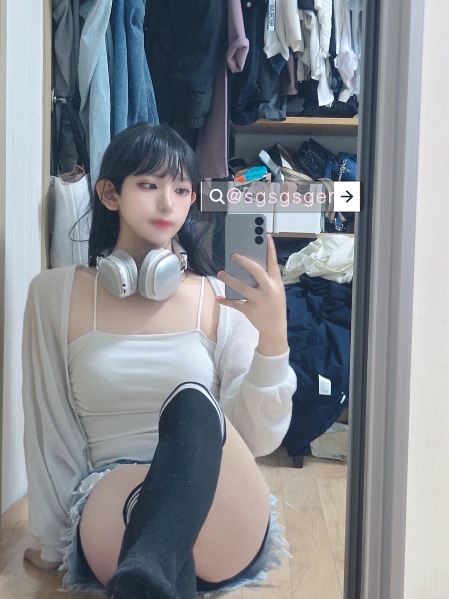 sgsgsger's tweet photo. ���랜만에 사진 하나 올리구 갈게요😘
다들 주말 잘 보내세요💕
#여장 #CD #男の娘 #femboy #女装 https://t.co/tDWgjyvlhK