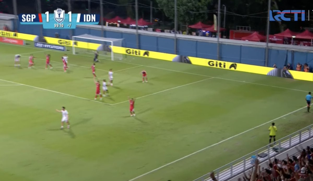 ainurohman's tweet photo. Indonesia gagal lolos ke semifinal Piala AFF 2026. 

Tim medioker, monton, tdk punya kreativitas, tidak punya fighting spirit, tidak menghibur. 

Benar2 tidak jelas arah permainannya. https://t.co/mQ36ajh5Uh