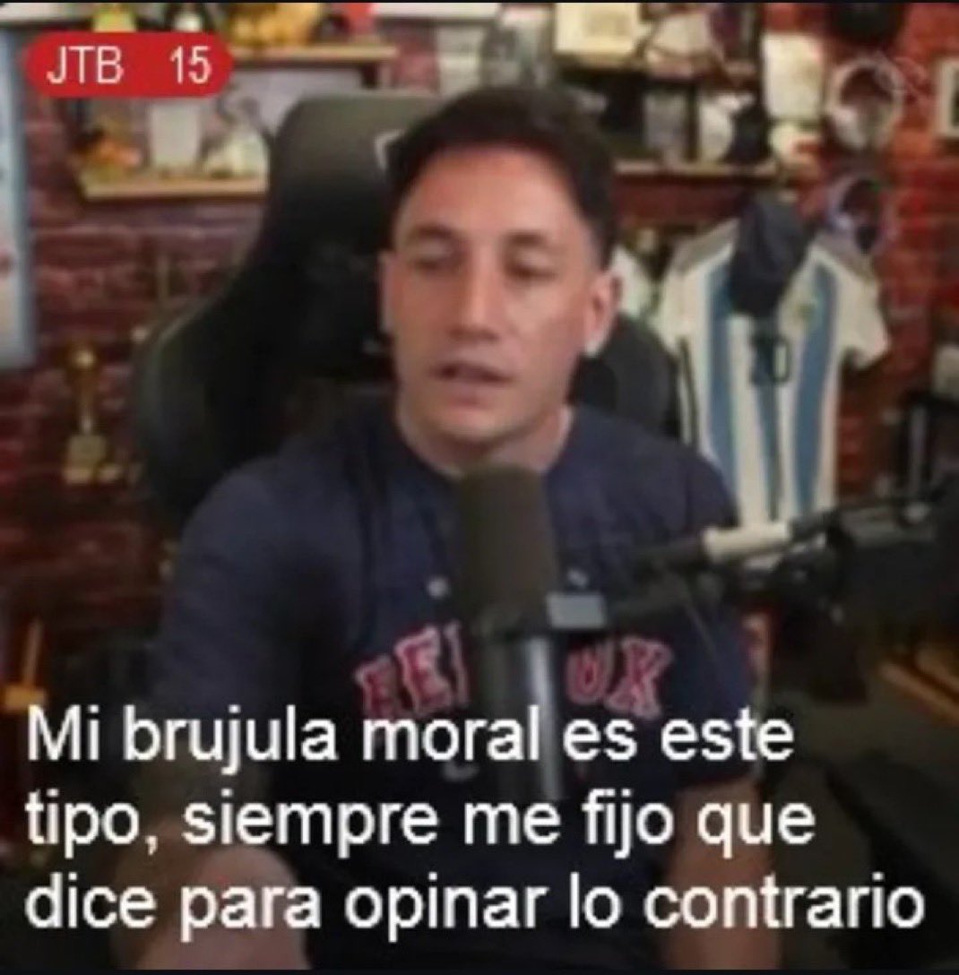 GH2022___'s tweet photo. @Trumperizar Es un resentido social de mierda este, sino conociera a Coscu estaría lavando platos https://t.co/1msVvb8L1Q