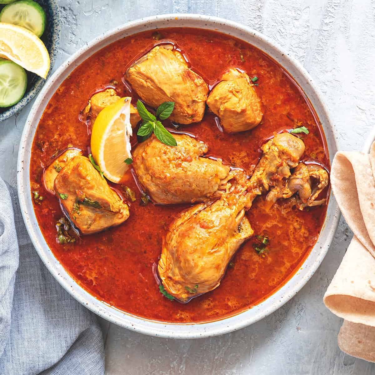 PrezzzVerde's tweet photo. One curry has to go. https://t.co/A0wcjT0KBO