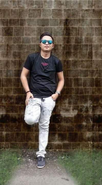 Matthewmassuer's tweet photo. available today butuan city book now☺😊just txt or call 09662608656 for booking and reservation for massage. 
#butuanmassuer 
#alterbutuan   
#LegitMassage 
#butuancity 
#massagetherapy 
#tall,moreno and gentlemen
#5,9 height
#highlights 
#followers https://t.co/pcuguZmyOx