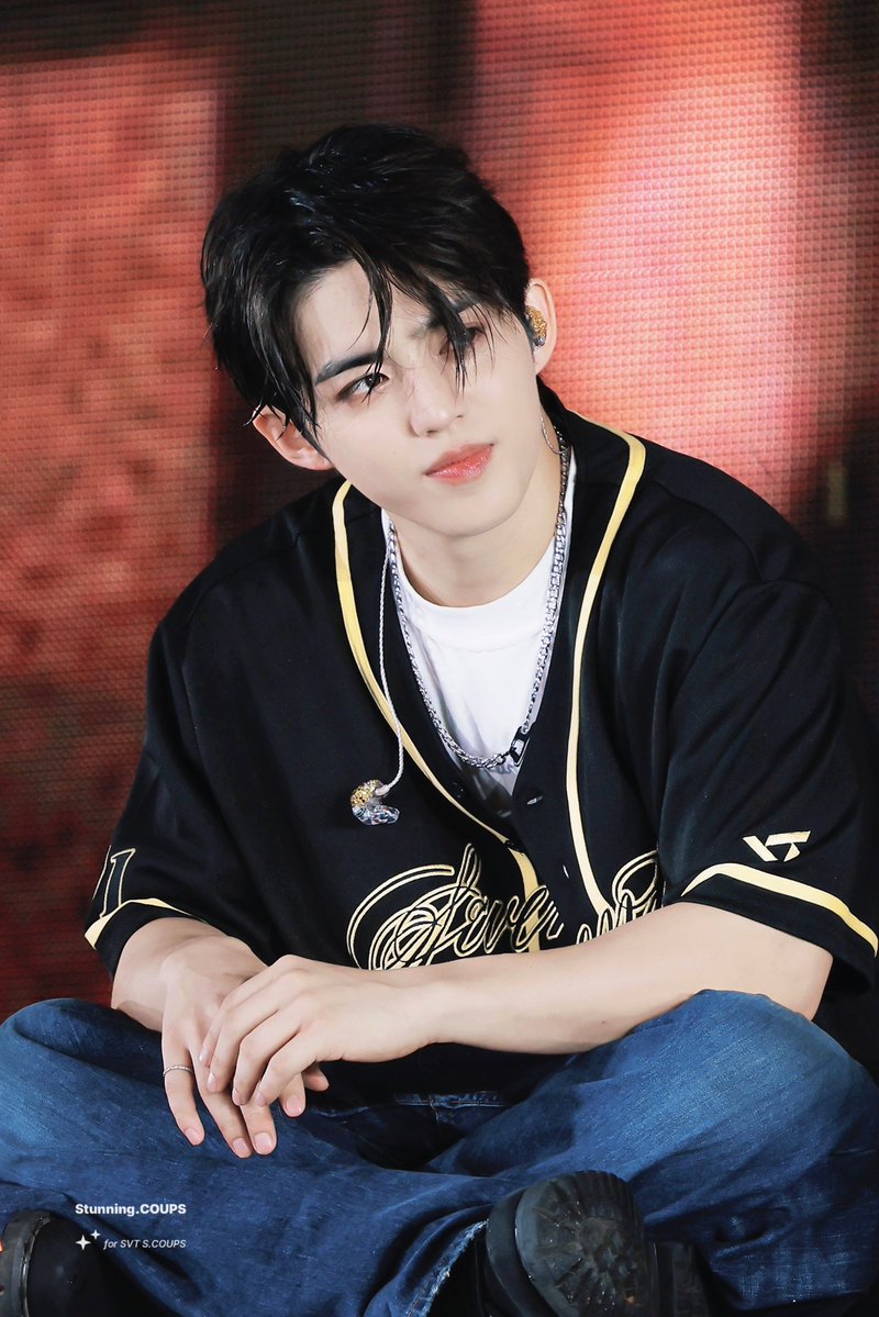Stunning_COUPS's tweet photo. 🎂#에스쿱스 

가장 찬란하게 빛나는 승철이이길 바라
생일 축하해🤍

#난_언제나_승철이편_생일축하해
#Its_BOSS_SCOUPS_Day 
#에스쿱스 #SCOUPS
#승철 #최승철 
#세븐틴 #SEVENTEEN
@pledis_17 https://t.co/7spVoWOgeY