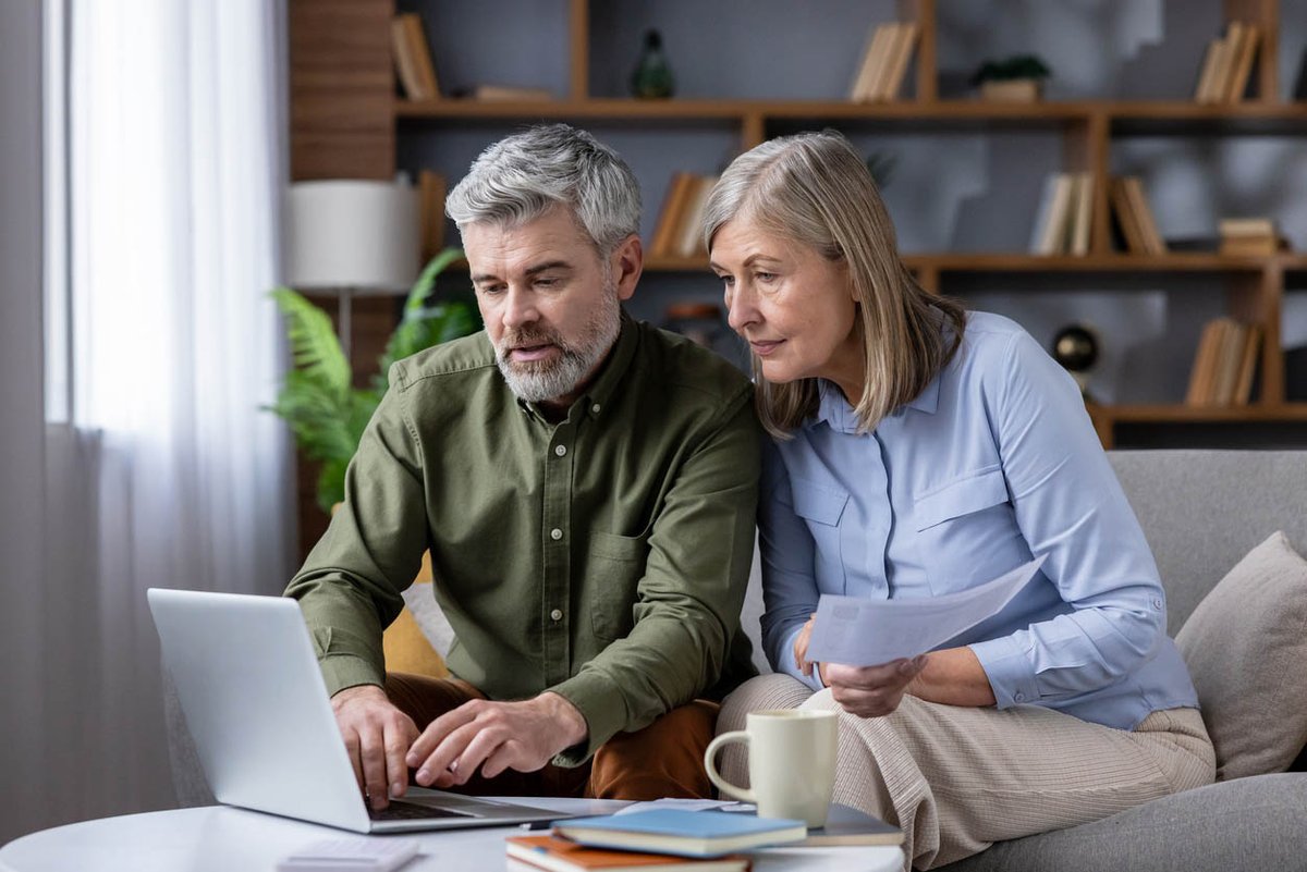 comreg's tweet photo. Switching your broadband service from one provider to another must be managed by your new service provider, without you needing to cancel your existing service. For more information visit: https://t.co/bkvg9hkpVP https://t.co/W2b6qLgwpP