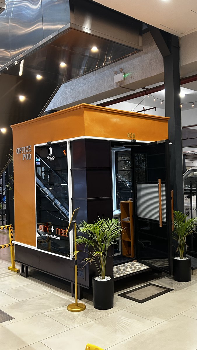 RaphaelMirera's tweet photo. Focus doesn't clock out at 5pm. Neither does our pod. Early riser? Night owl? Sunday-afternoon-type? ready whenever you are — private, quiet, and open 24/7.
📍 Prestige Mall, Nairobi 📩 info@dogo.co.ke
#Dogo #FocusMode #Nairobi #WorkspaceGoals #ProductivityHacks #FutureOfWork https://t.co/mulB2faenu