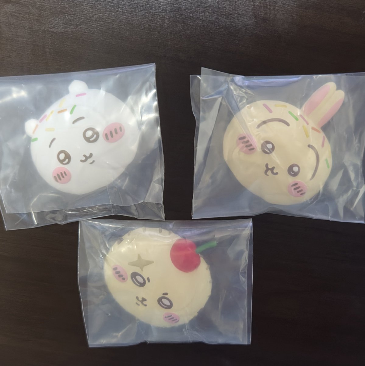 hina4855's tweet photo. 【交換】
ちいかわ ホイップマグ  マグネット

譲：ちいかわ、うさぎ、ラッコ
求：ハチワレ＞古本屋＞シーサー

都内手渡し or 郵送希望✨️

難しいかと思いますが、よろしくお願いします🙇🏻‍♀️ https://t.co/GEZQliEj02