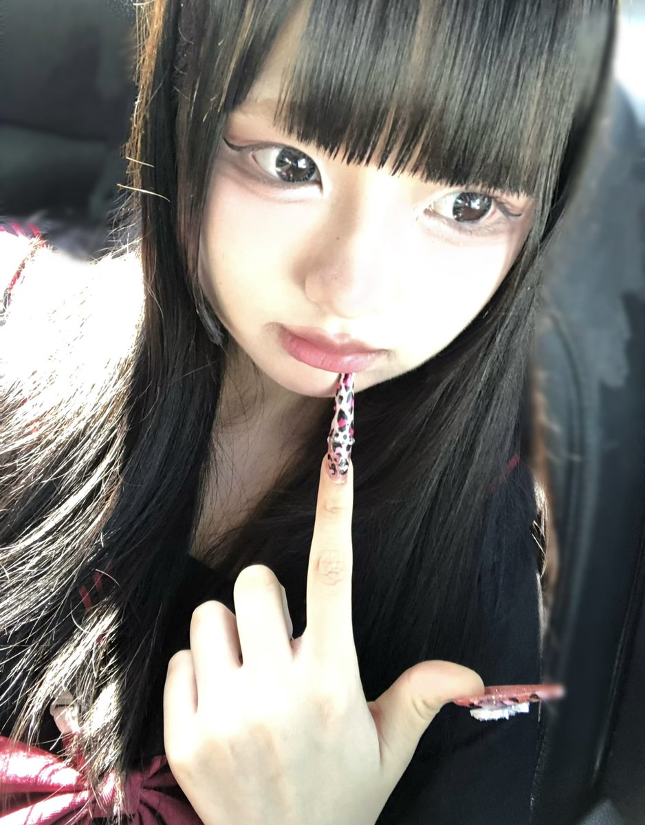 s8oy_888's tweet photo. 好きな人ができたんだね
나는 다 잊었나본데 https://t.co/C0J0VHTa6K