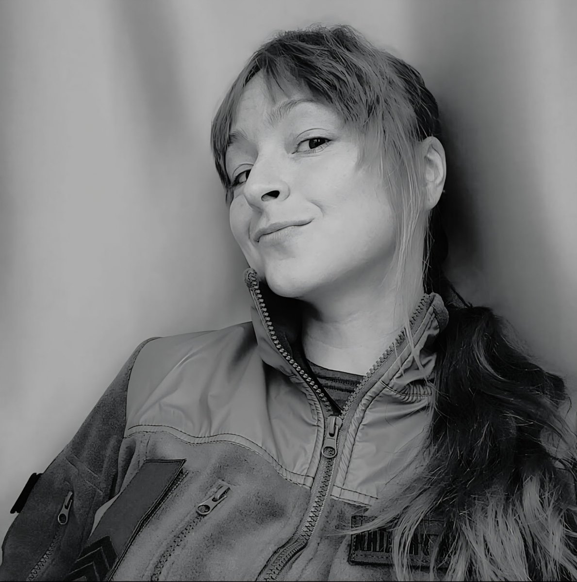CrimeanVoyager's tweet photo. She deserves to be remembered.

Before the war, Daria "Blyskavka" Filipieva was a successful translator. But she felt her life had to mean more.

She underwent eye surgery so she could qualify for military service, became a combat medic, and went on to save hundreds of Ukrainian soldiers.

She once said:
"Every wounded person who passed through my hands survived."

On August 3, 2023, a russian anti-tank guided missile struck her evacuation vehicle on the Zaporizhzhia front.

The rest of the crew survived.

Daria did not.

Eternal memory to a true Heroine of Ukraine.