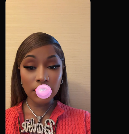 Tifalwaysontop's tweet photo. Happy Pink Friday!!!!!! #justiceforDemoree #freetorylanez #rocnationiscrumbling #29flop #Lacez #blockinc #saveunclenearest #fauciilied #barbzFBIDivision #stilltheliterateQueen https://t.co/xmemlUdHDx