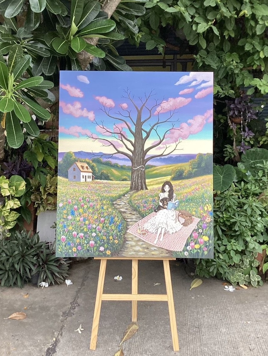 freenhousewives's tweet photo. 📍ประกาศที่ตั้งบูธและเวลาเปิดร่วมกิจกรรมระบายสีภาพวาดบนผืนผ้าใบ 🏡🤍

ที่ตั้งบูธ: บูธ 04 (ตามภาพ)
เวลาร่วมลงสี: 12:00 - 16:00 น.

หลังเวลา 16:00 น. ทุกคนยังสามารถแวะชมภาพวาดได้ตามปกติ แต่จะไม่สามารถร่วมลงสีเพิ่มเติมได้
#AHomeWeFoundinFreen #srchafreen #GIRLFREEN

ทั้งนี้ แอดมินจะลงภาพหน้าบู๊ธให้ทุกคนได้ดูกันอีกครั้งในวันพรุ่งนี้ แล้วมาร่วมกันแต่งแต้มใบไม้ เติมสีสัน และเติมความอบอุ่นให้กับบ้านหลังนี้ เพื่อส่งต่อเป็นของขวัญให้ฟรีนไปด้วยกันนะคะ 🤍