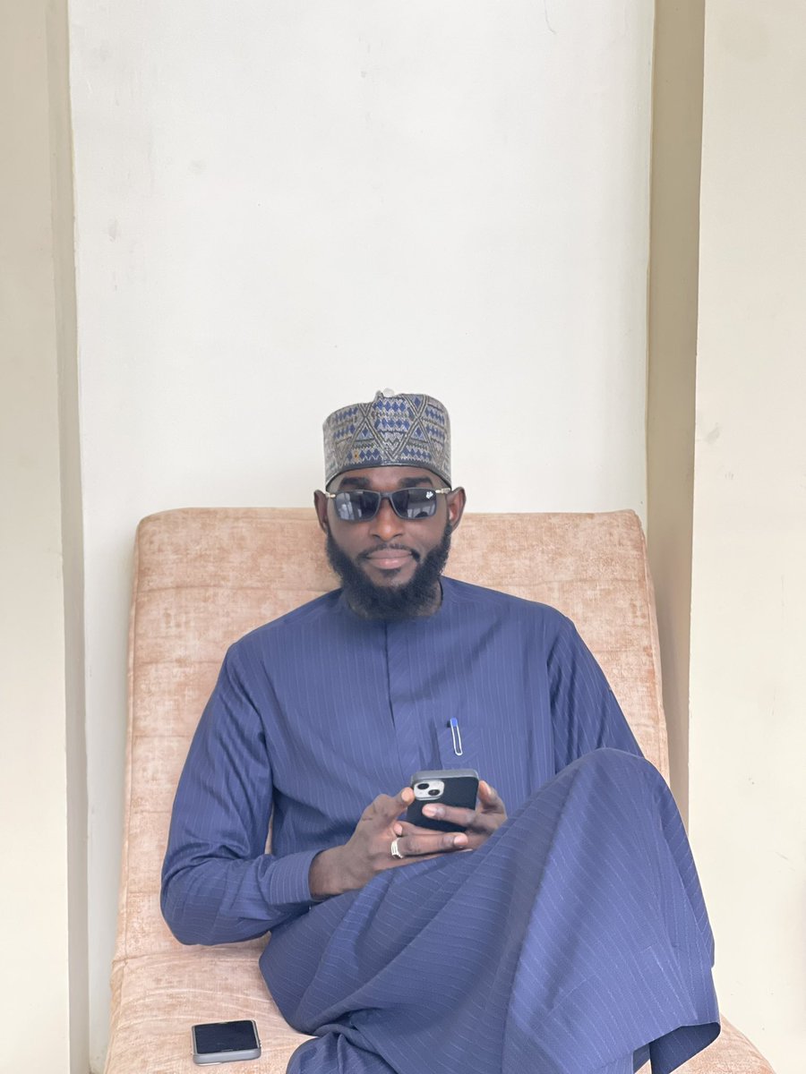 MBY_hotoro's tweet photo. Wanda ya nemi afuwa, yayi jarumta. Wanda ya yafe, yayi dattaku. Wanda  ya manta, zai wanzu cikin farin ciki!

Barkan mu da Juma'a. Allah ya sa mu dace da albarkar da take cikin wannan rana. https://t.co/jelJK7PhQK