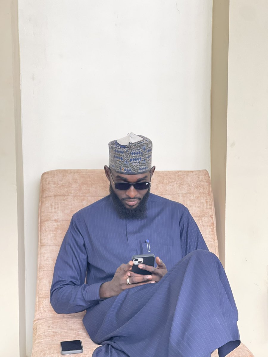 MBY_hotoro's tweet photo. Wanda ya nemi afuwa, yayi jarumta. Wanda ya yafe, yayi dattaku. Wanda  ya manta, zai wanzu cikin farin ciki!

Barkan mu da Juma'a. Allah ya sa mu dace da albarkar da take cikin wannan rana. https://t.co/jelJK7PhQK