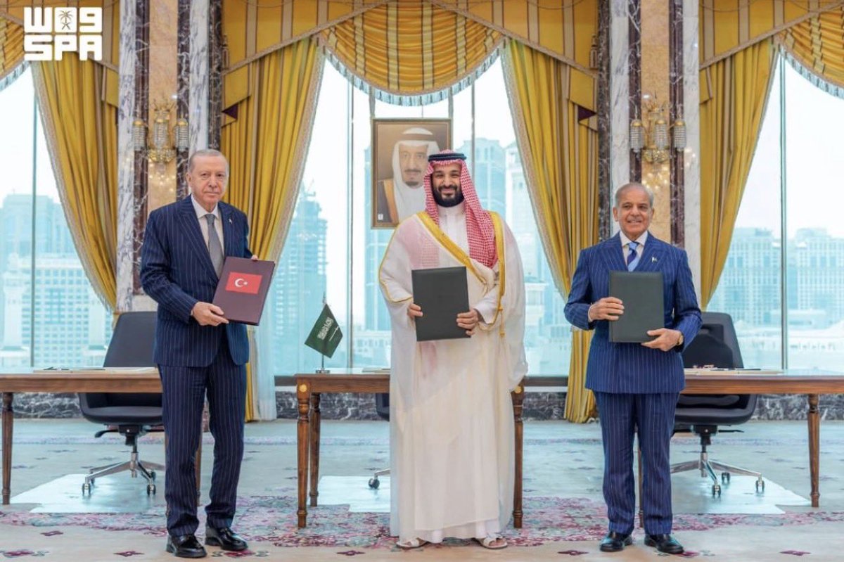byfelm's tweet photo. الله ينصركم ، ويبارك في هالإتفاقية 🤲🏻

 #اتفاقيه_مكه_للدفاع_المشترك https://t.co/vKKNjLsq4A