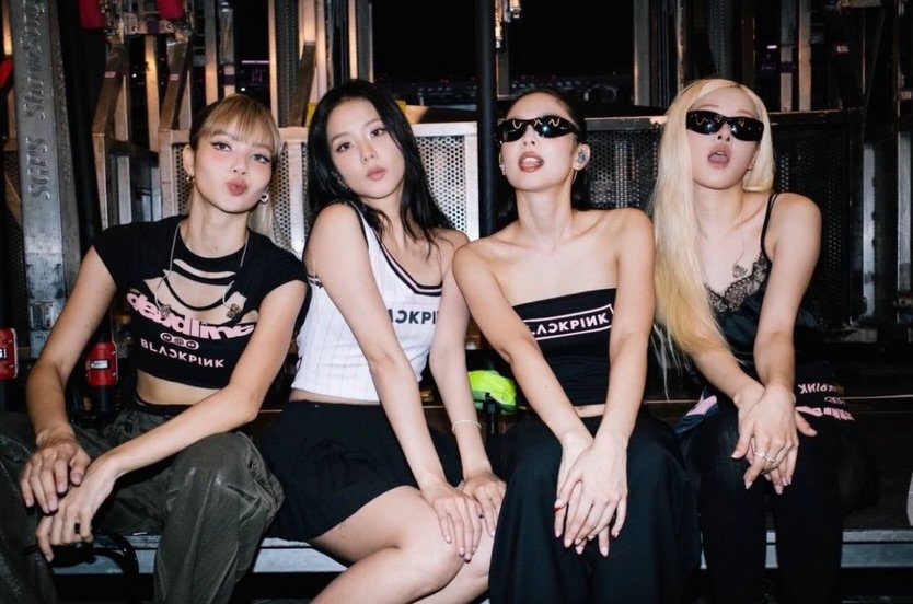 BBU_BLACKPINK's tweet photo. #ROSÉ OT4 INSTAGRAM UPDATE 

“🩷 ten years with these girls 🩷

I cannot comprehend how much these past ten years have meant for me.
From 19 to 29, I have learnt and grown so much amongst these girls along with the love all you blinks have shown me. I am forever grateful for the incredible moments and memories we’ve shared together. Words cannot express how much love I have for you all and I am so blessed to be a part of this journey!
For many many more years ahead of us, i pray that we all learn more & more from each other and flourish into beautiful human beings, as we witness each other grow. I am grateful to share this special day with you all.
Love you dearly, Rosie ♡”

DECADE WITH BLACKPINK
#BLACKPINK10thAnniversary #BLACKPINK_FOURever
#10YearsWithBLACKPINK 
#10주년_블랙핑크_포에버