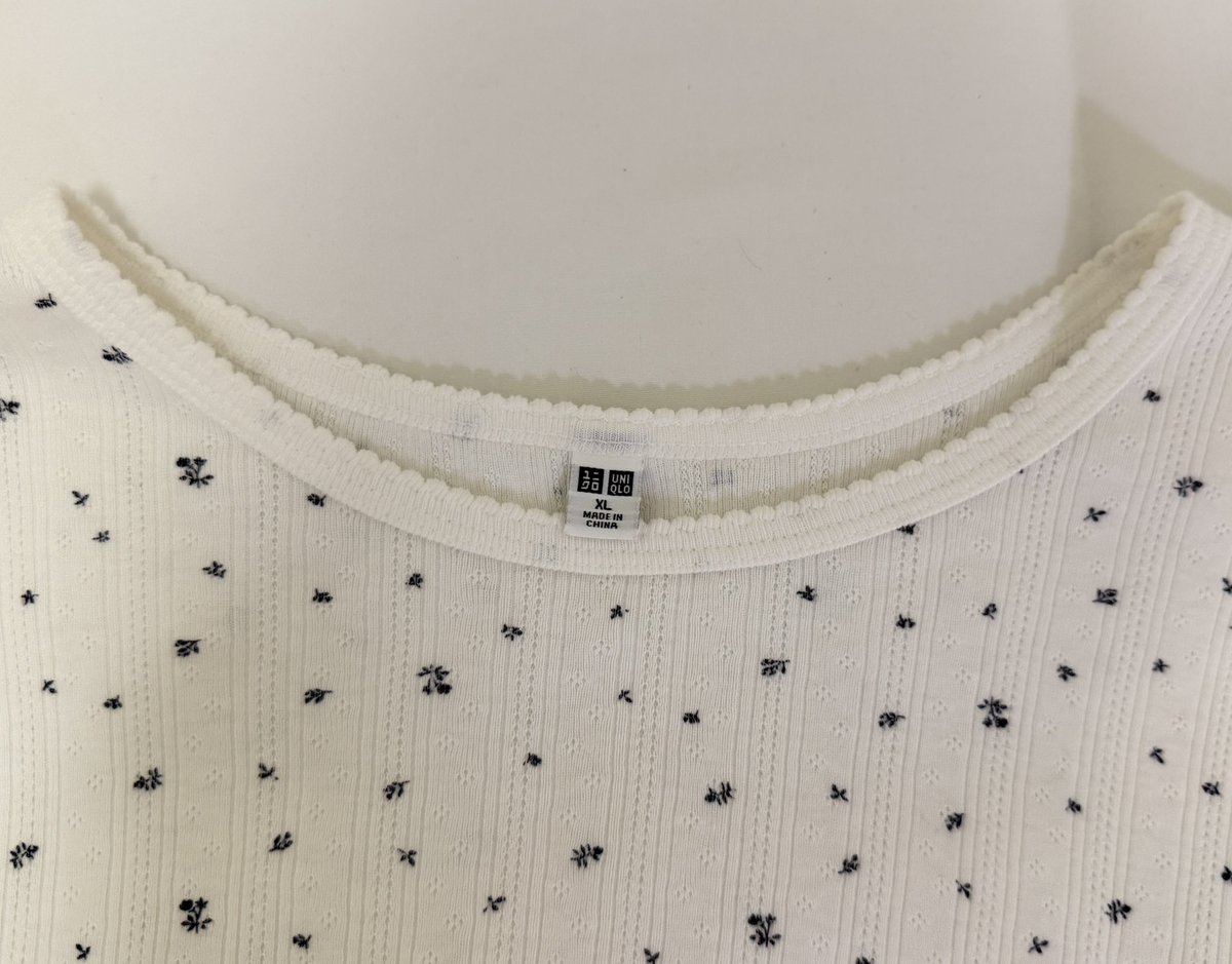 ChaapeacXh's tweet photo. ส่งต่อ uniqlo เบอร์ xl อกหน้าผ้า 36 ( ยืดได้เยอะ ) 180 รส. #ส่งต่อuniqlo #uniqloส่งต่อ   #ส่งต่อcintage  #ส่งต่อเสื้อผ้ามือสอง #ส่งต่อstylist #ส่งต่อเสื้อผ้ามือ2 #ส่งต่อเสื้อผ้ามือสองสภาพดี #ส่งต่อvgh #ส่งต่อเสื้อผ้ามือสองราคาถูก https://t.co/9dzd7UfQgE