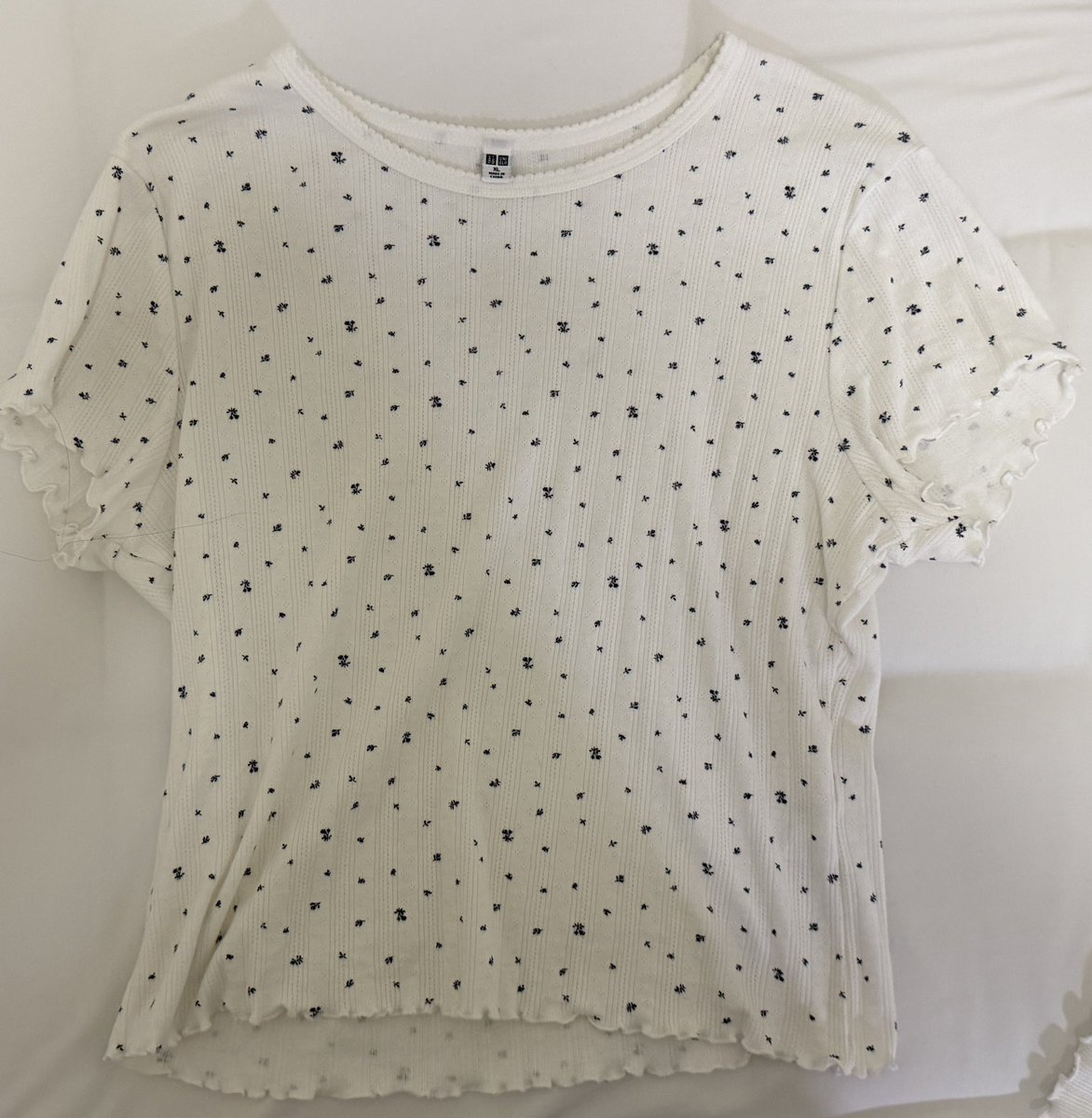 ChaapeacXh's tweet photo. ส่งต่อ uniqlo เบอร์ xl อกหน้าผ้า 36 ( ยืดได้เยอะ ) 180 รส. #ส่งต่อuniqlo #uniqloส่งต่อ   #ส่งต่อcintage  #ส่งต่อเสื้อผ้ามือสอง #ส่งต่อstylist #ส่งต่อเสื้อผ้ามือ2 #ส่งต่อเสื้อผ้ามือสองสภาพดี #ส่งต่อvgh #ส่งต่อเสื้อผ้ามือสองราคาถูก https://t.co/9dzd7UfQgE