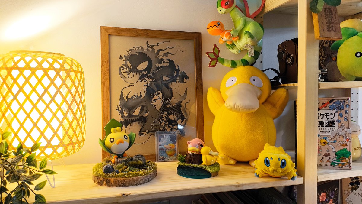 RouzXIII's tweet photo. Y lo bien que queda en la estantería??? 
PFFFF es que es ✨ PERFECTO ✨ https://t.co/Ze529aXQMC