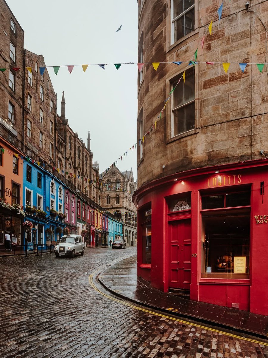 ____flowers__'s tweet photo. Edinburgh, Scotland 🏴󠁧󠁢󠁳󠁣󠁴󠁿 https://t.co/4ya5yCqtOK