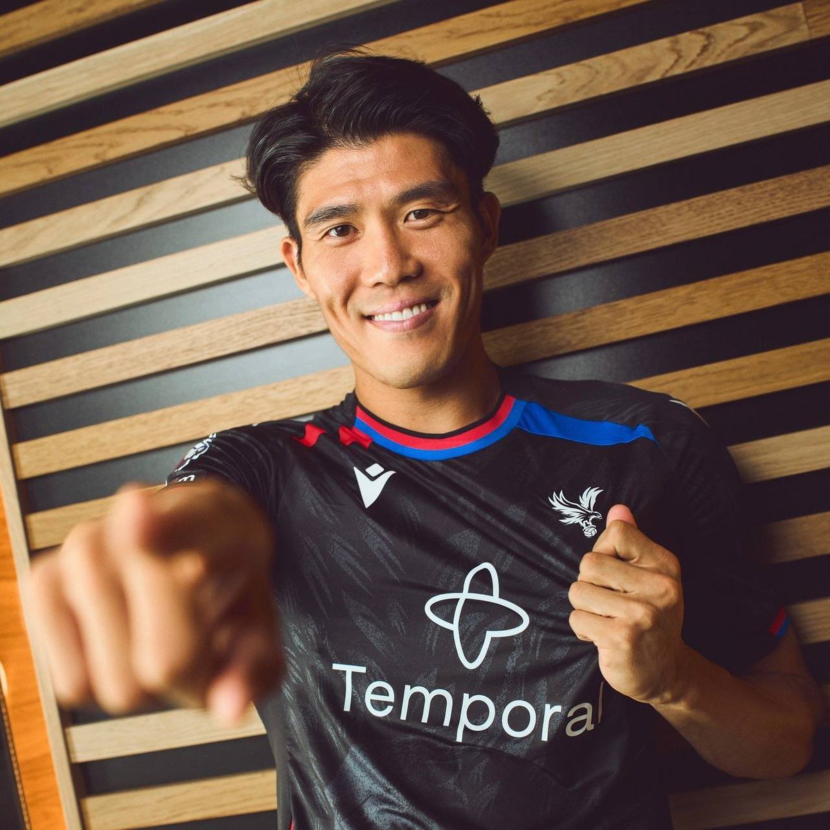 CornerReports's tweet photo. ✅ SIGNED: Crystal Palace have secured the signing of Takahiro Tomiyasu.

The Japan international arrives on a free transfer and has officially begun a new chapter at Selhurst Park.

#CPFC #PremierLeague #Transfernews https://t.co/rt6zeuZT65