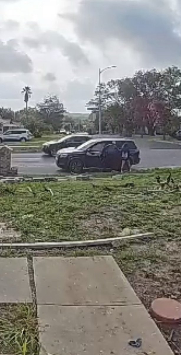 JoaquinCastrotx's tweet photo. Texas DPS pulled over Jesús Bracho as he was arriving to work. When they stopped him, he told his 9-year-old daughter Katherine to go inside his boss’ house. 

DPS called ICE and took Jesús. ICE agents came back and then forced him to lure his daughter out so they could take her too. She was scared and didn’t know where she was going. 

Katherine is a student at Bonnie Ellison Elementary. Jesús is a hardworking mechanic and doesn’t have a criminal record. They’ve been locked up at the Dilley Trailer Prison for over a month.  

Governor Abbott has ordered DPS troopers to help ICE arrest hardworking folks and children in our community.

I am calling on ICE to immediately release Jesús and Katherine and stop fueling Trump and Abbott’s mass deportation machine.
#FreeOurChildren #ShutDownDilley