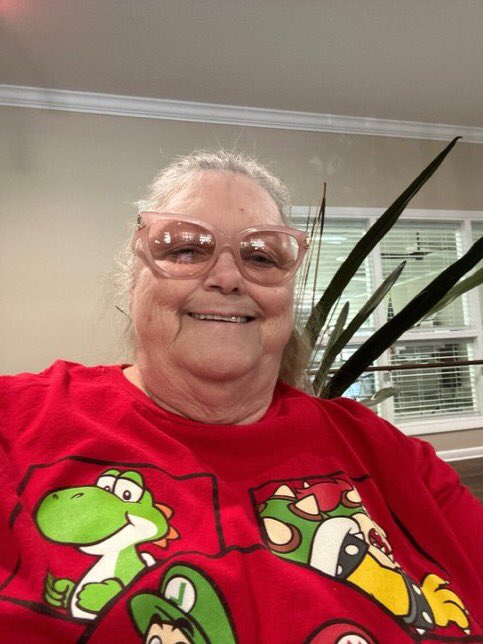 kimberlyhitchin's tweet photo. I’m Kim from Louisiana 🇺🇸 https://t.co/PcpY50GaYz