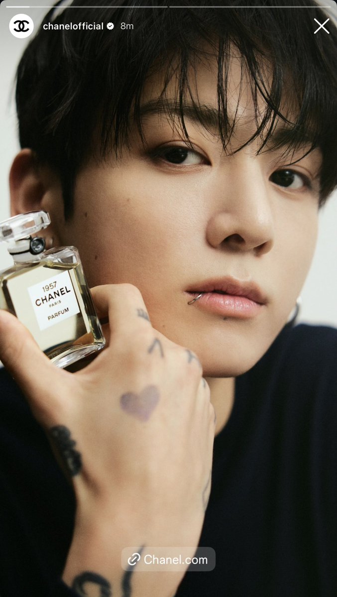JJK_Times's tweet photo. Jungkook @ Chanel Official Instagram Stories https://t.co/uoUc2pnO4a