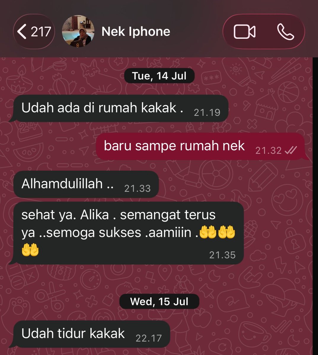 hhacppy's tweet photo. suka mellow dan pengen nangis setiap hari gak pernah absen ditanyain didoain semoga orang tuaku sehat selalu bahagia selalu panjang umur aamiin aamiin yaallah https://t.co/edIwgcpjul