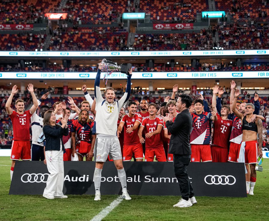 FCBayernEN's tweet photo. 𝘼𝙪𝙙𝙞 𝙁𝙤𝙤𝙩𝙗𝙖𝙡𝙡 𝙎𝙪𝙢𝙢𝙞𝙩 𝙬𝙞𝙣𝙣𝙚𝙧𝙨. 🏆 #AudiFCBTour https://t.co/zD1tmx1gbb